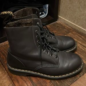 Dr.Martens